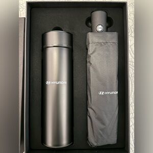 Hyundai Travel Flask & Umbrella BNIB